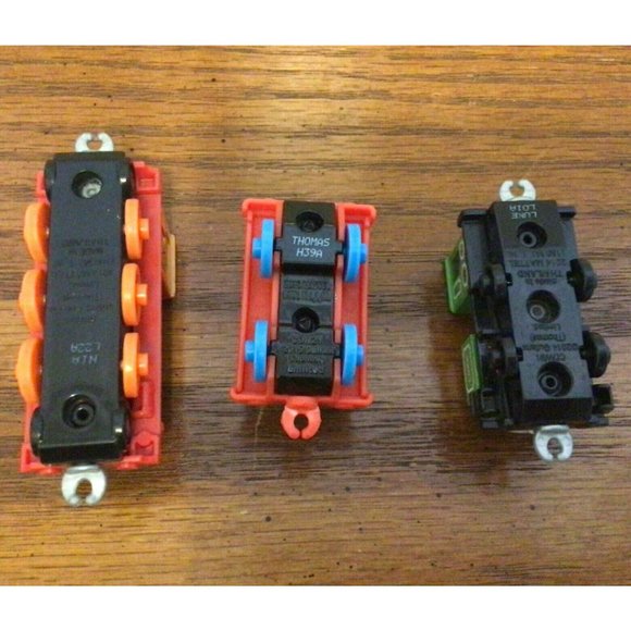 Lot 2 Thomas & Friends Take N Play Die Cast Trains NIA LUKE + 1 Plastic THOMAS - Picture 5 of 8